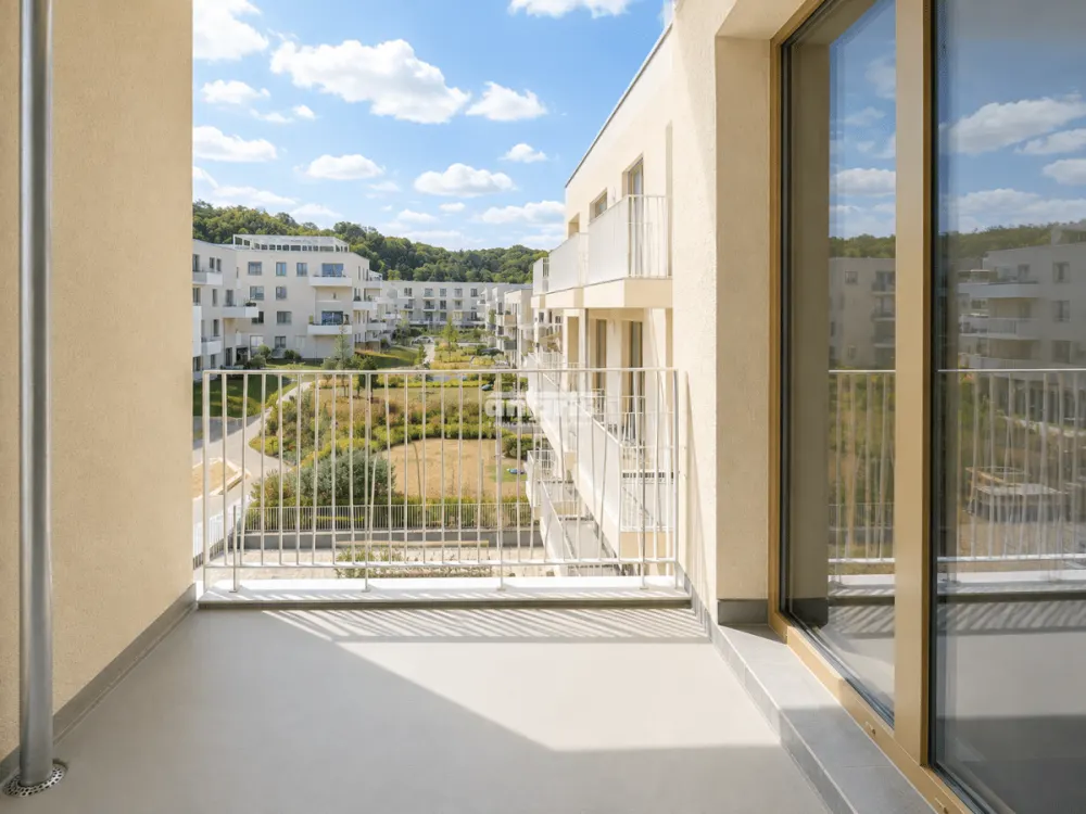 antaris Immobilien GmbH ** 3-Room Apartment at Steigereck - Spacious Living with Two Bathrooms **