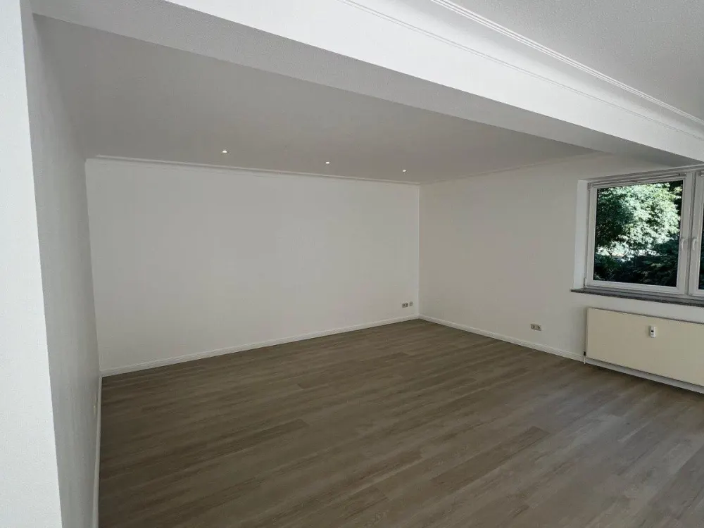 Helle 4-Zimmerwohnung mit Südbalkon