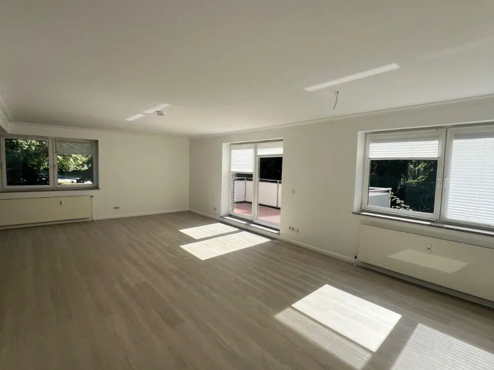 Helle 4-Zimmerwohnung mit Südbalkon