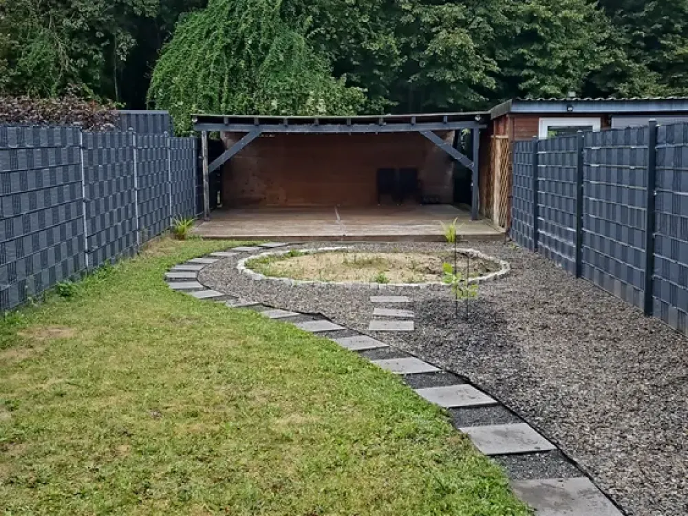 Wohnung mit 120 m2 eigenem Garten und Klimaanlage