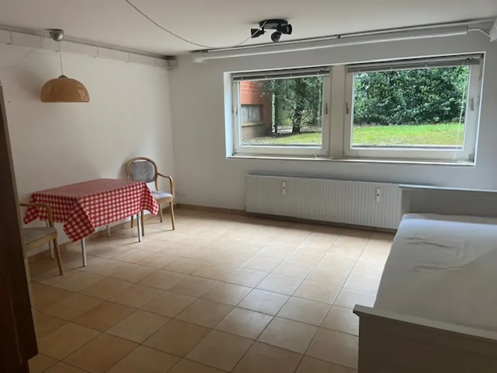 1 Zimmer Apartment in Reinbek, Souterrain, f. Wochenendfahrer, Monteure