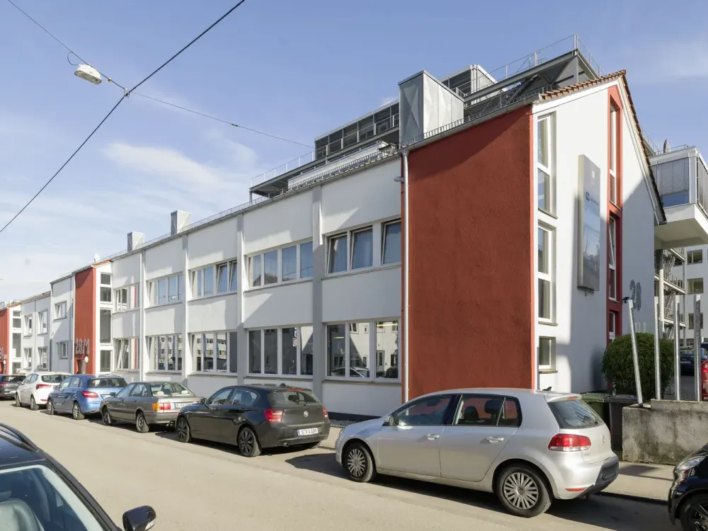 5 1/2 Zimmer Dachgeschosswohnung mit großzügiger Loggia - PROVISIONSFREI - geeignet für WG