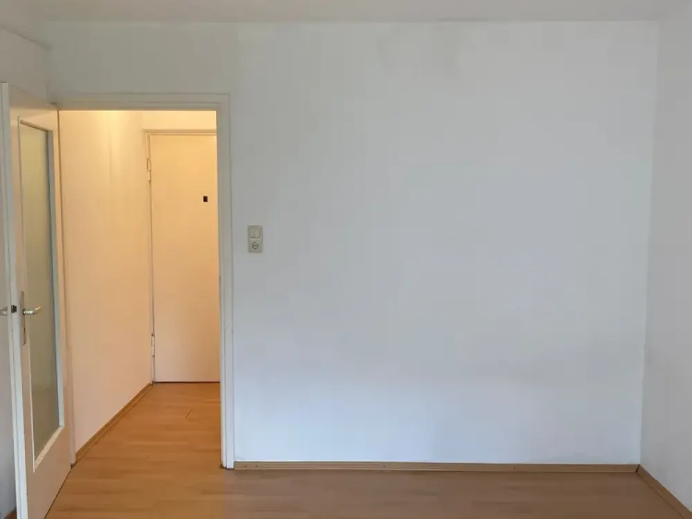 Gemütliche 1-Zimmerwohnung mit Balkon in Sendling-Westpark, saniertes Bad