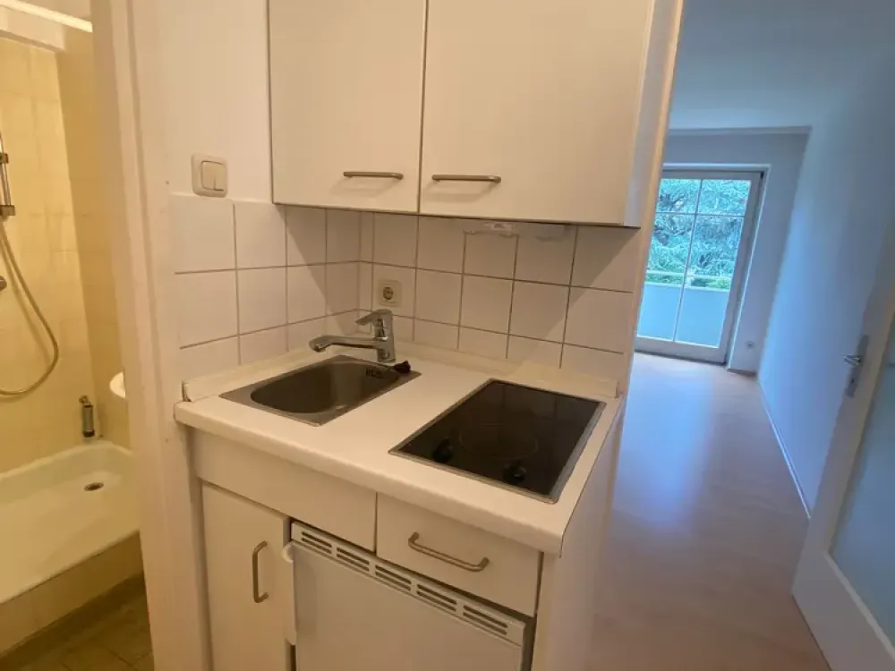 Gemütliche 1-Zimmerwohnung mit Balkon in Sendling-Westpark, saniertes Bad