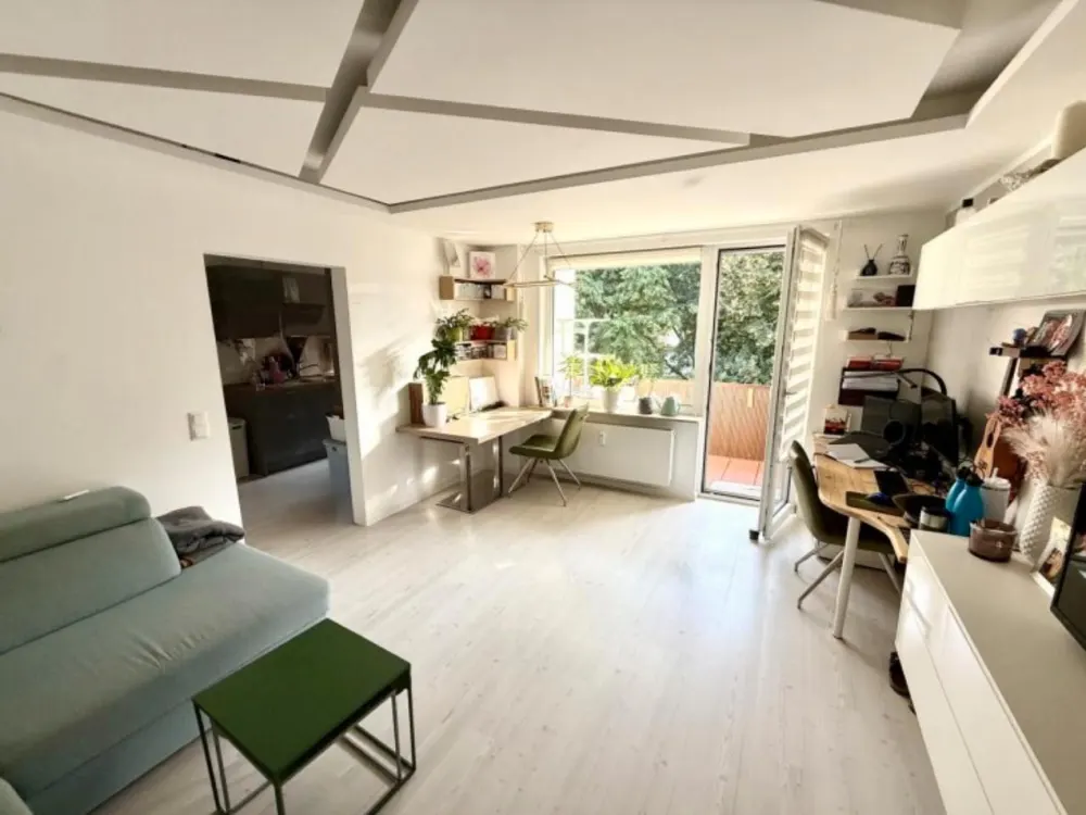 2-Zimmer-Wohnung mit Balkon & Einbauküche