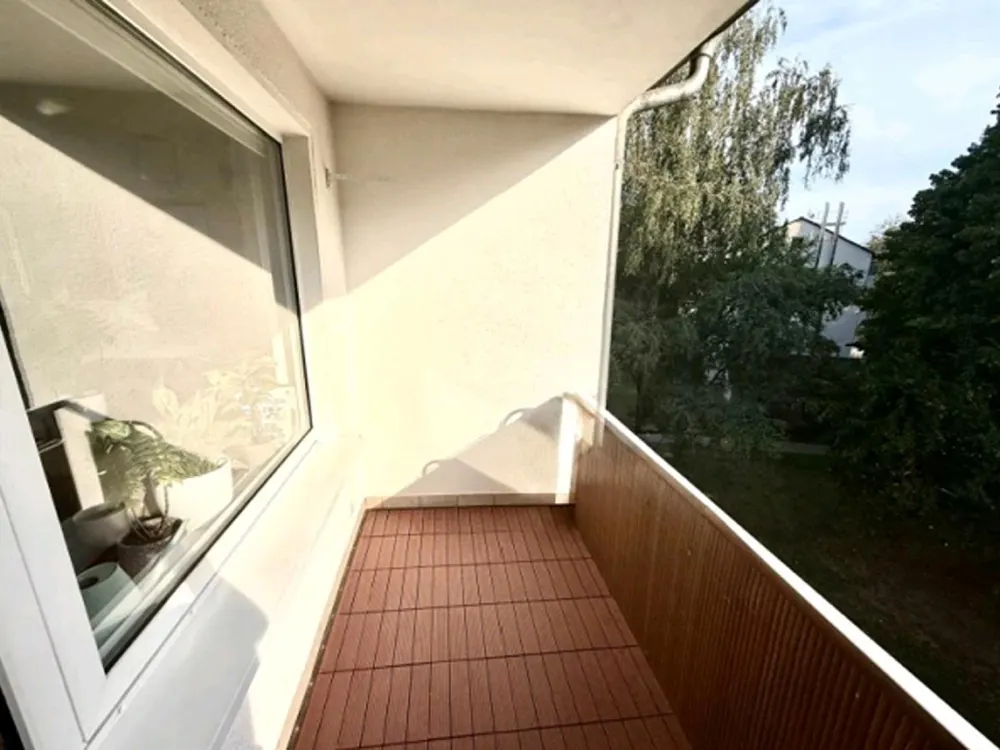 2-Zimmer-Wohnung mit Balkon & Einbauküche