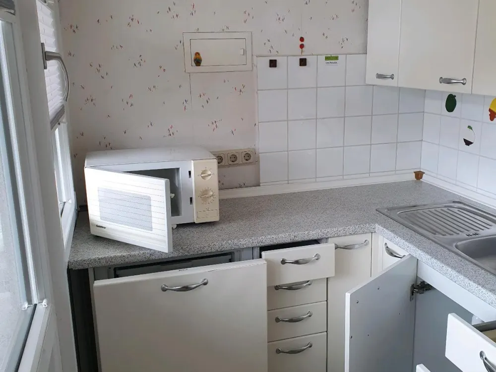 1 Zimmer Apartment. Garbsen Schlesierweg