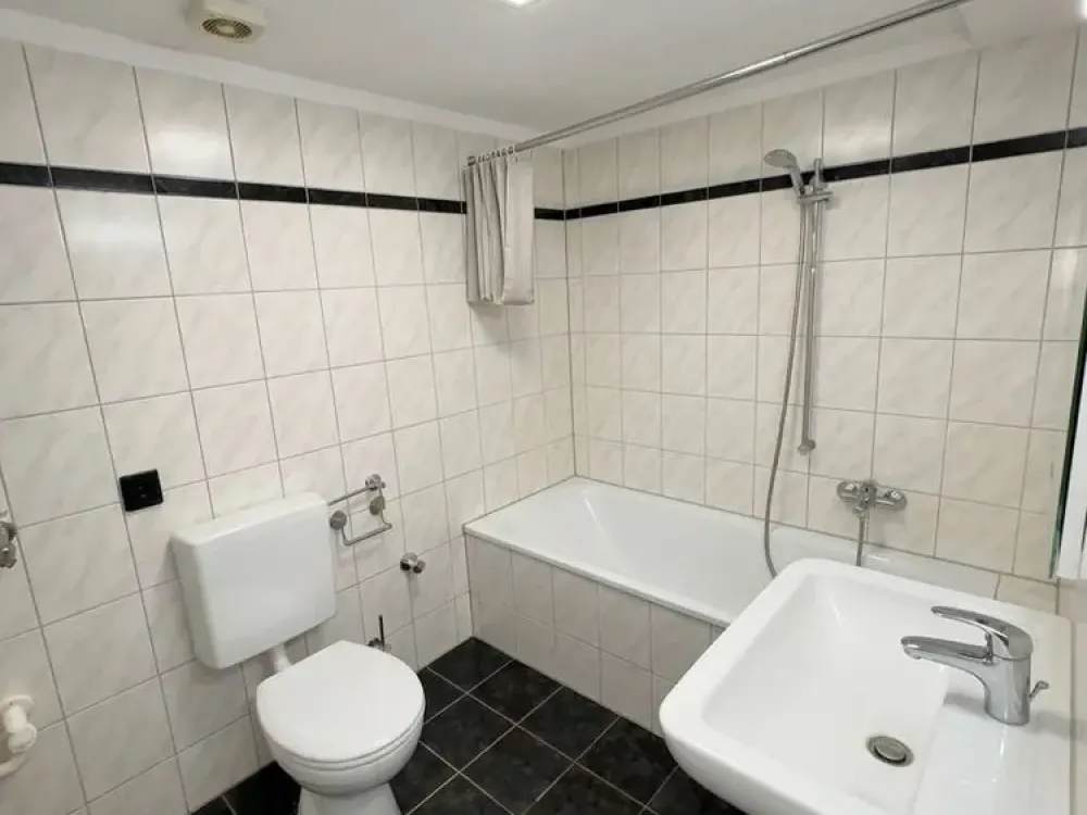 WG geeignet! 3-Zimmer-Wohnung in attraktiver Wohnlage von Rodenkirchen!
