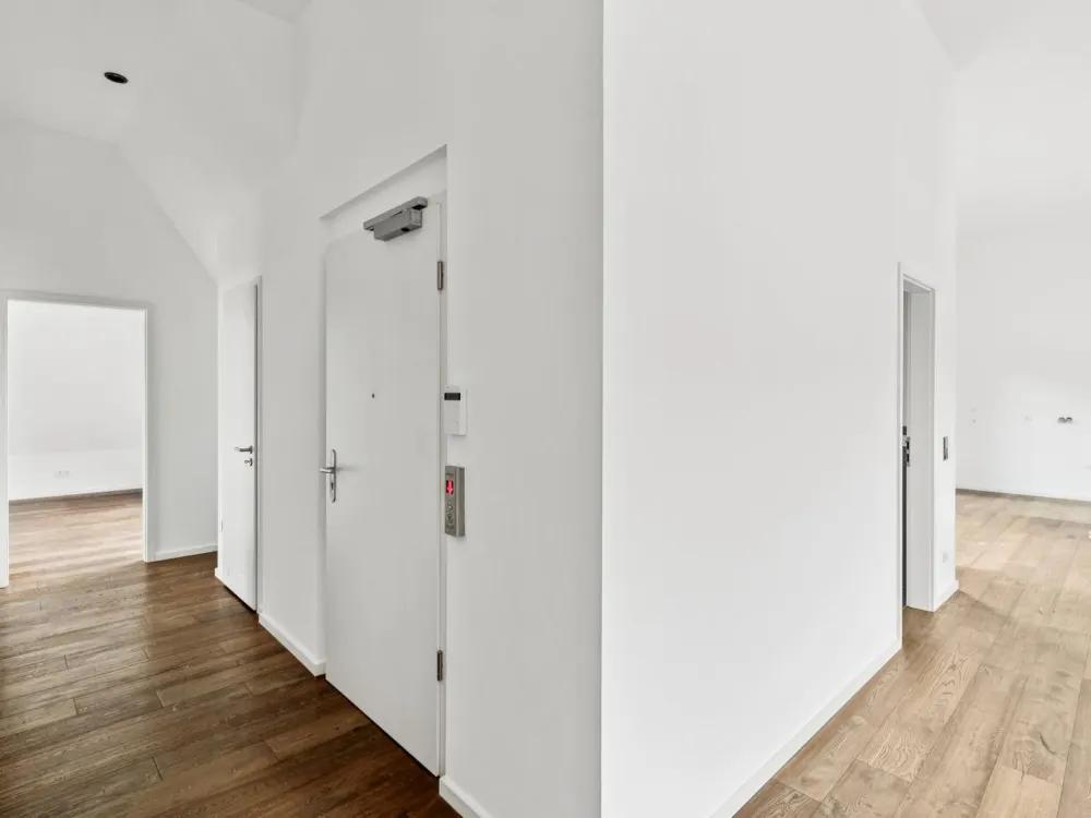 Stilvolles Vier-Zimmer-Penthouse mit Dachterrasse und besonderem Wohnkomfort