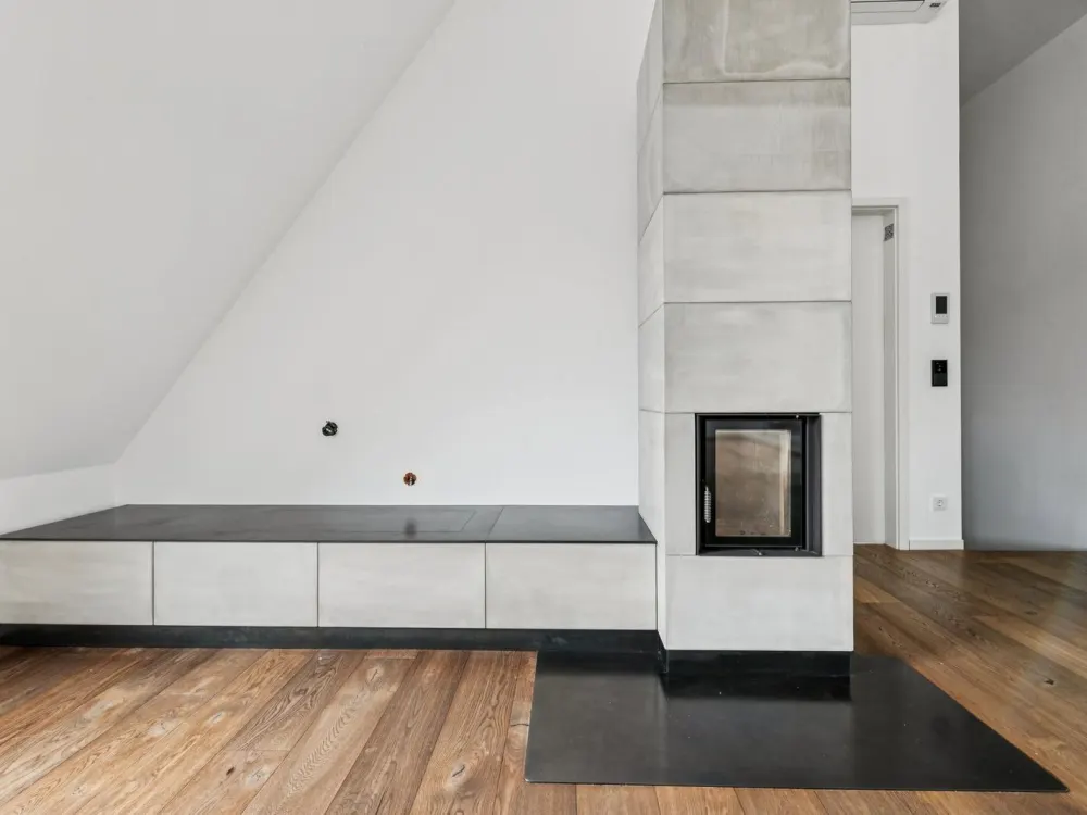 Stilvolles Vier-Zimmer-Penthouse mit Dachterrasse und besonderem Wohnkomfort