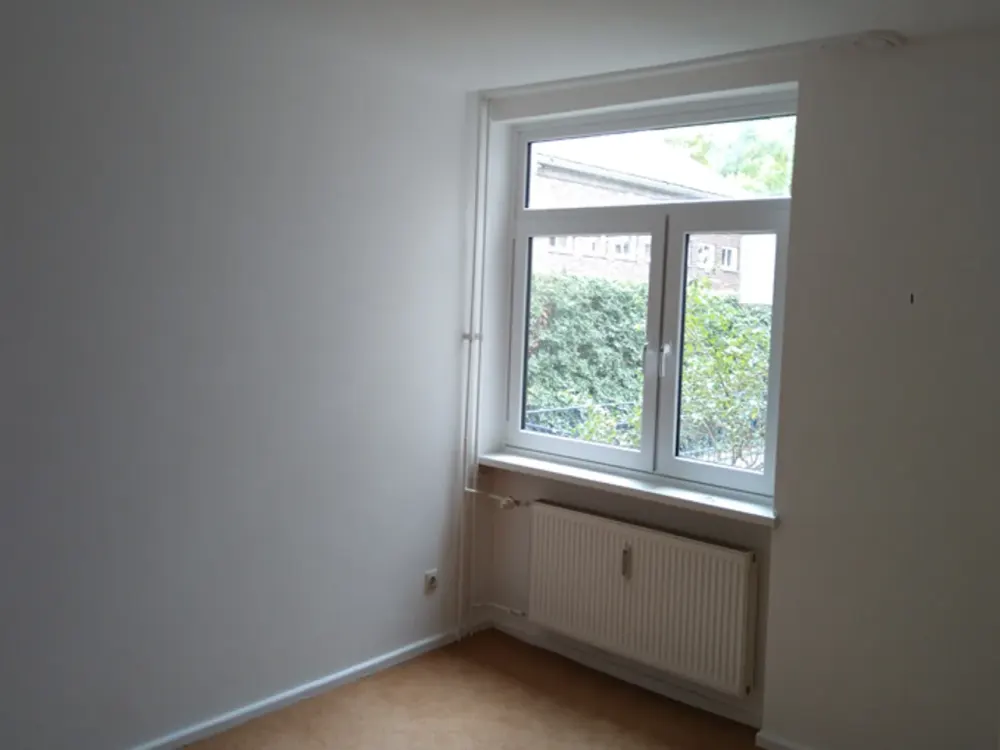 2-Zimmer-Erdgeschosswohnung mit Gartenterrasse & TG-Stellplatz in Lichterfelde