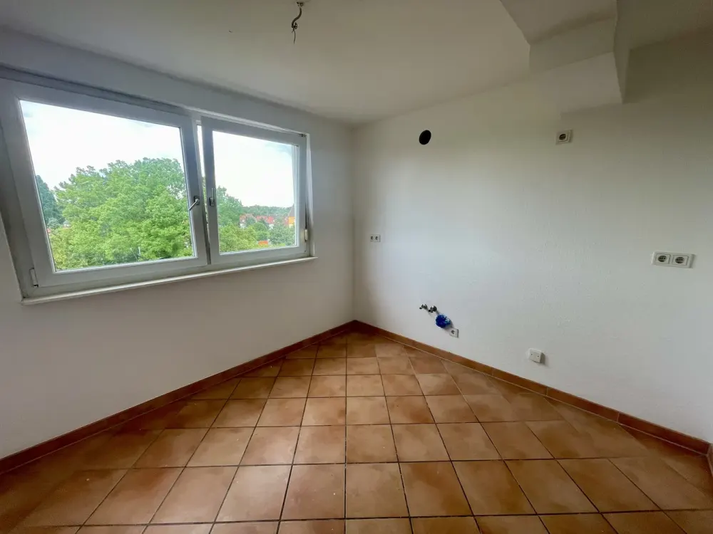 4-Zimmer-Wohnung mit Balkon