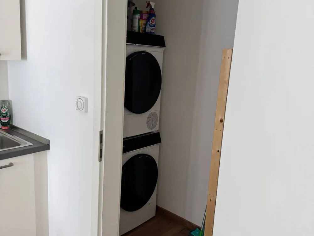Zentrale2-Zimmer Wohnung mit Loggia inkl. Küche