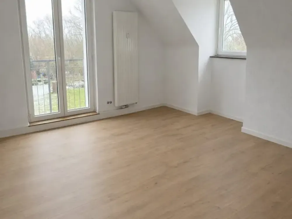 Wohnen mit Charakter: 3,5-Zimmer-Dachgeschosswohnung in Pattensen