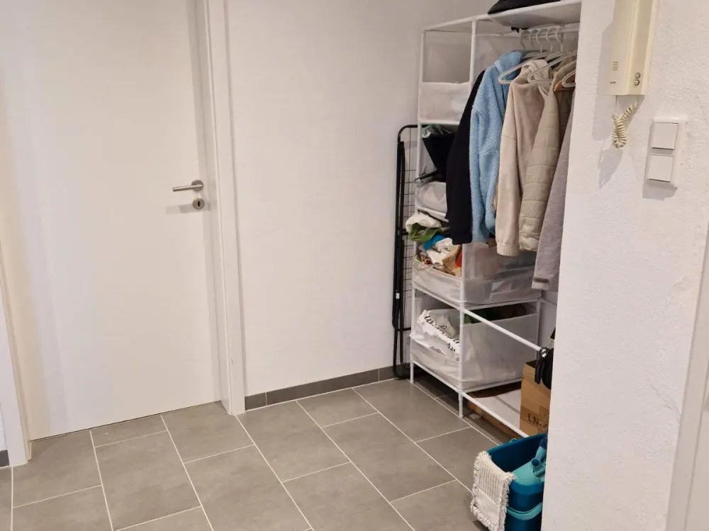 Schöne 3er WG Wohnung 86m² mit Einbauküche in der Leibnizstraße