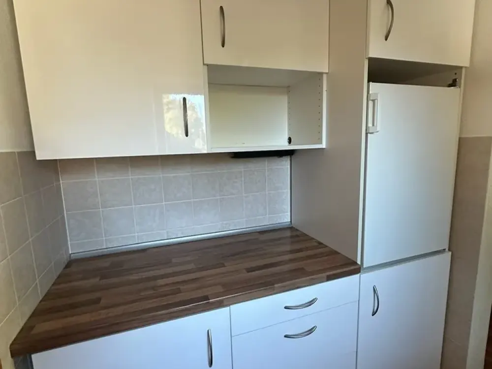 Ruhige 1,5-Zimmer-Erdgeschosswohnung mit Balkon in Starnberg