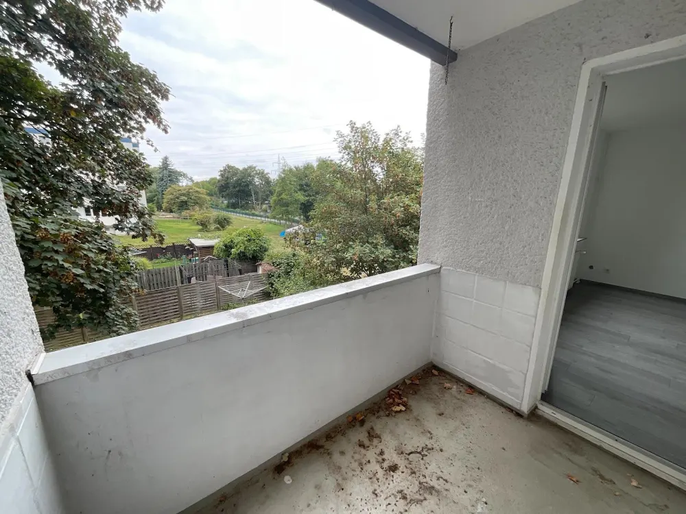 Große 3 Zimmerwohnung mit Balkon