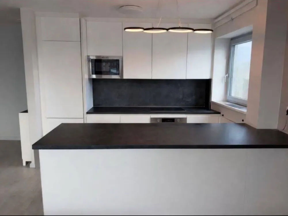 Moderne 3 Zimmer Wohnung mit Ballon in Siemensstadt