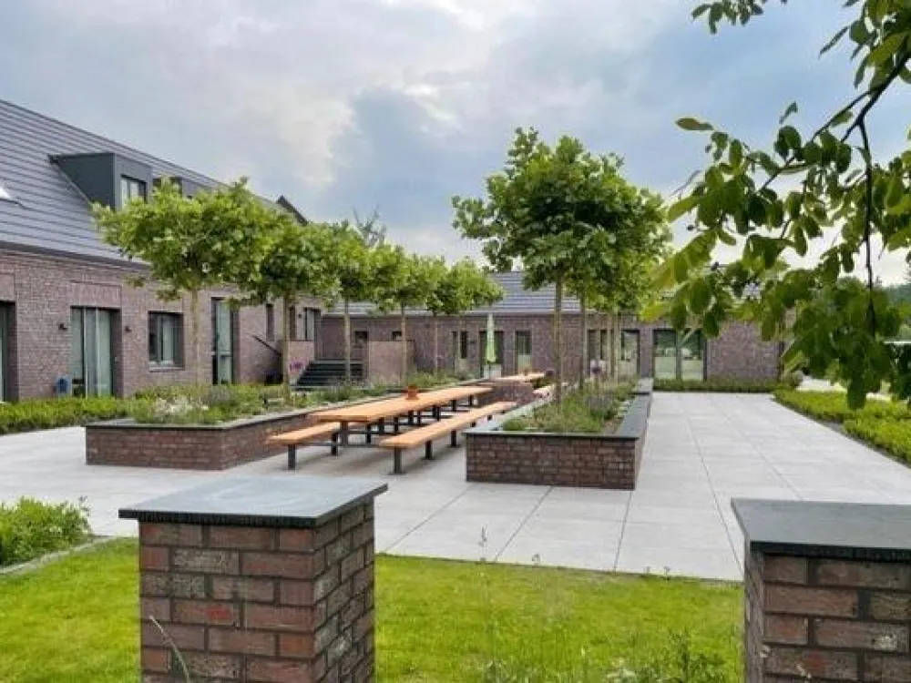 Modern apartment in the countryside in a great courtyard community