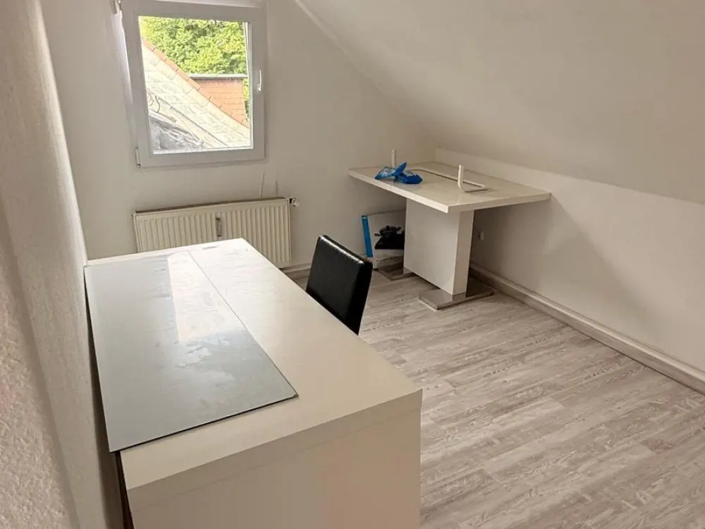 Schöne 50qm Dachgeschosswohnung, ideal für Studenten