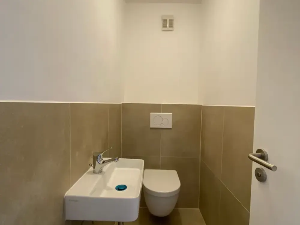Exklusives Zimmer frei in 4er - WG !, Raimundstraße 100 in Frankfurt am Main 🏡 - ab dem 01.10
