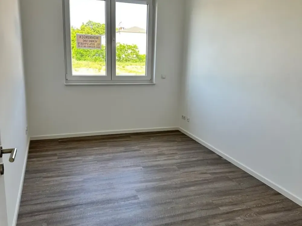 Exklusive, neue 4-Zimmer-Wohnung mit Terrasse in Berlin-Karlshorst