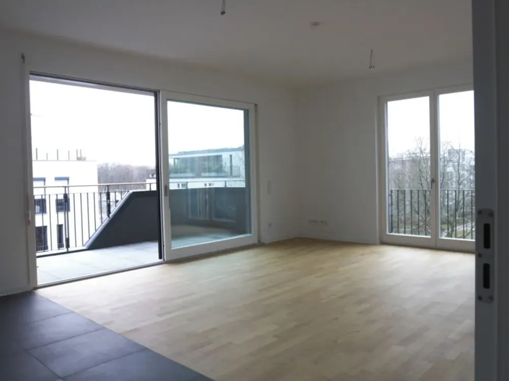 Neubau am Wasser: helle 3-Zimmer-Wohnung mit Südwest-Balkon auf der Stralauer Halbinsel