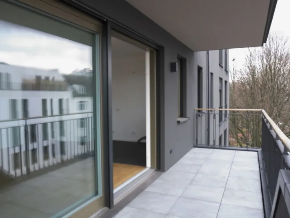 Neubau am Wasser: helle 3-Zimmer-Wohnung mit Südwest-Balkon auf der Stralauer Halbinsel