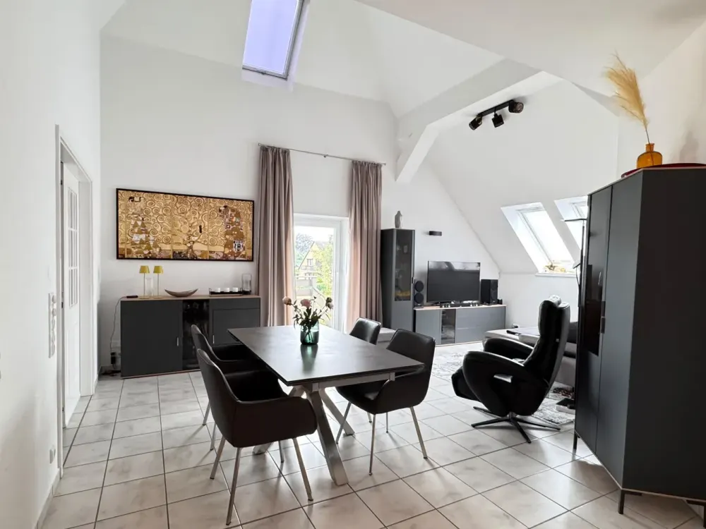 Exklusive 4-Zimmer-Wohnung mit viel Charme