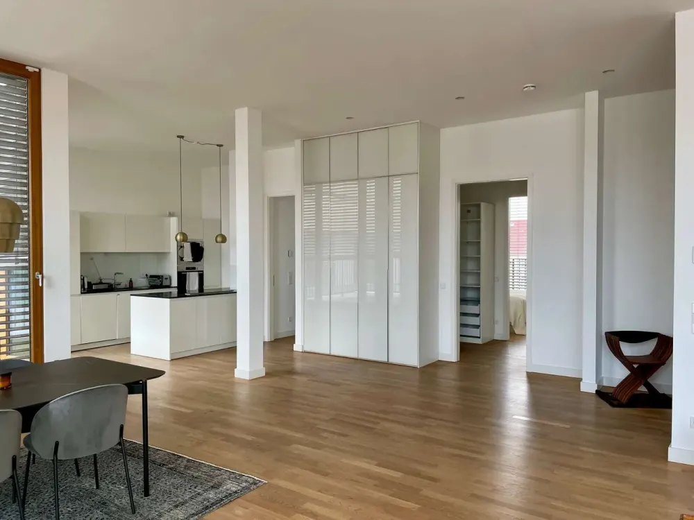 Exklusive Dachgeschosswohnung mit Terrasse in begehrter City-West-Lage