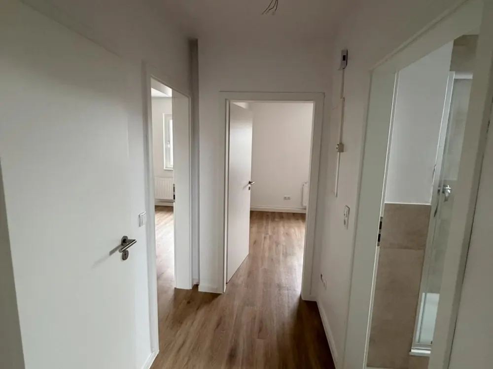 Erstbezug nach Sanierung: 4 Zimmer Wohnung