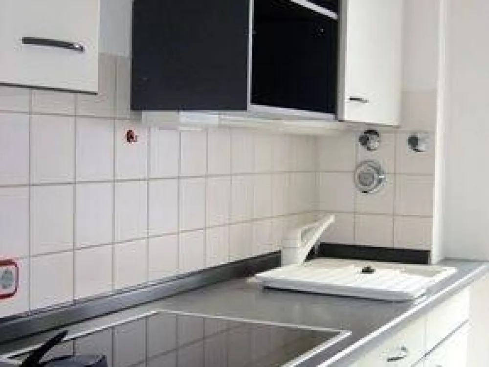 Gepflegte 4-Zimmer-Erdgeschoss-Wohnung mit Terrasse in Schwabing-West