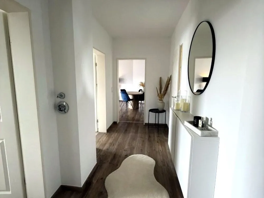 Sonnige 2-Zimmer Wohnung mit Balkon (Süd-West) 2. OG in Mettmann