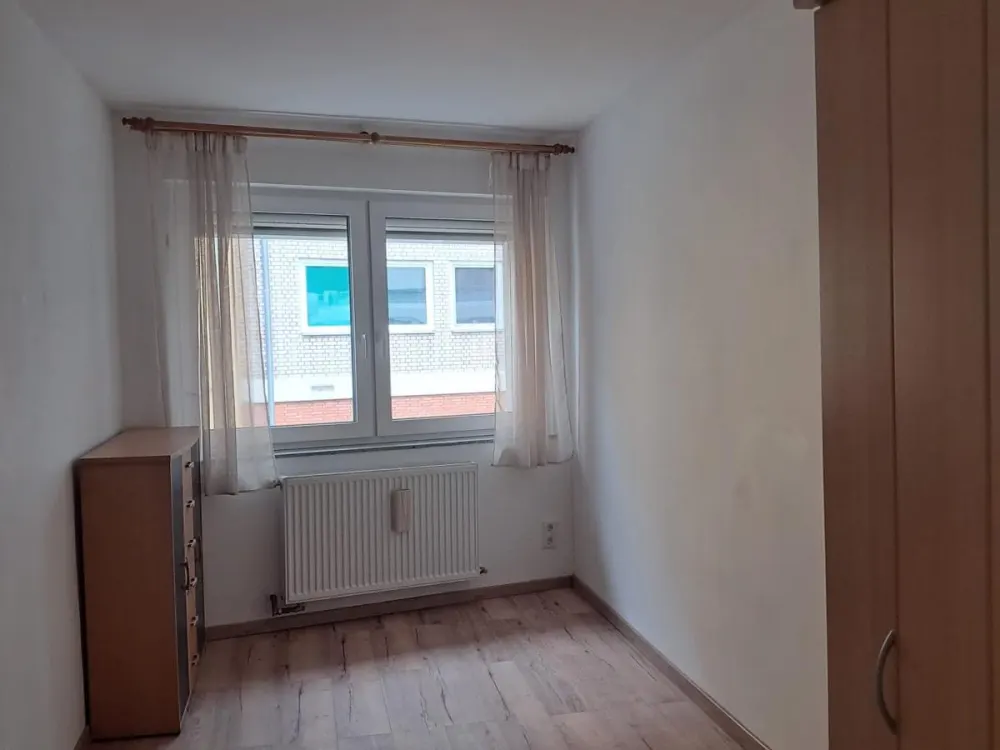 2-Zimmer Wohnung mit Balkon nur an Student