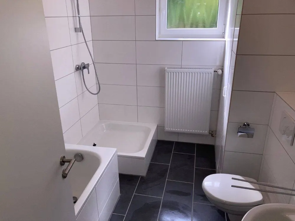Frisch saniertes, helles Reihenhaus in ruhiger Lage von Saarbrücken [HMR-O42E01]