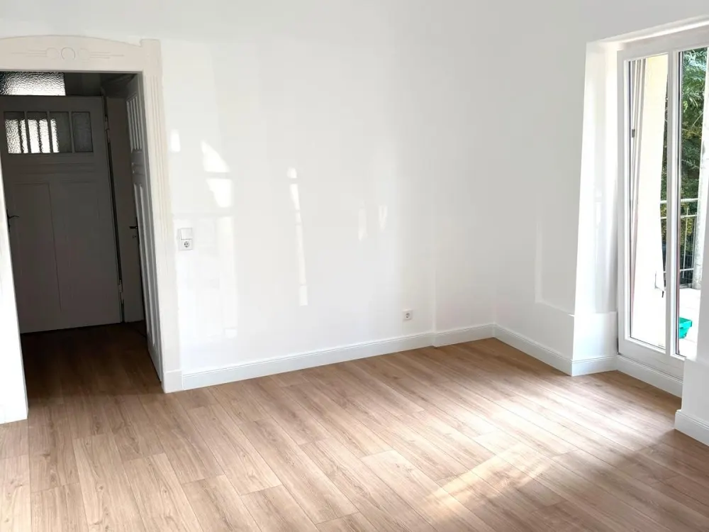 Frisch renovierte 2-Zimmer-Altbauwohnung mit Balkon in Gohlis-Süd