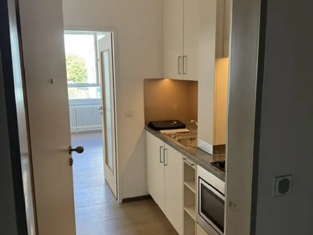 Teilmöbliertes Mini-Appartement für eine Person