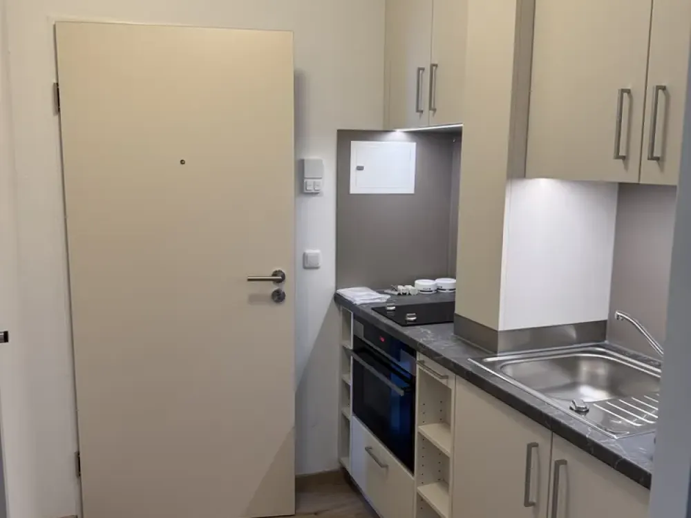 Teilmöbliertes Mini-Appartement für eine Person