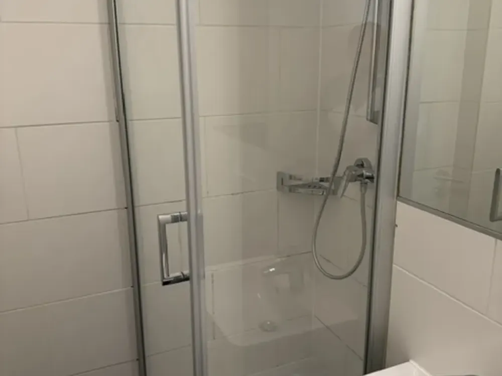 Teilmöbliertes Mini-Appartement für eine Person
