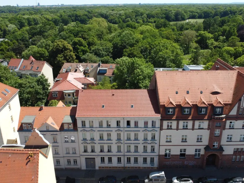 2 Räume + Balkon + Einbauküche
