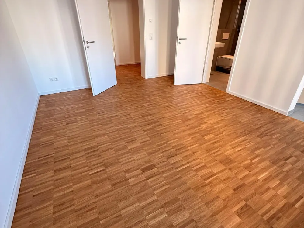 2 Räume + Balkon + Einbauküche