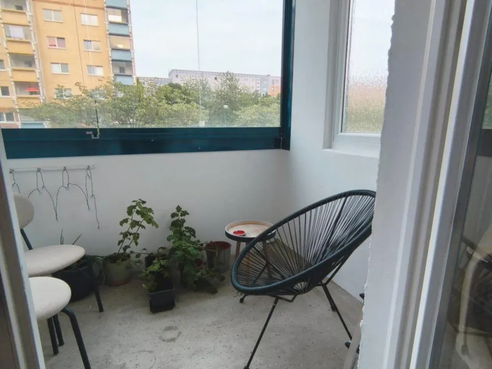 Sublet Mid Feb-Apr 2027 - Private, Furnished Apartment