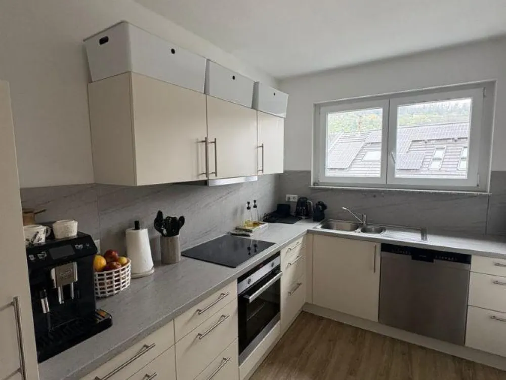 Moderne 2-Zimmerwohnung mit Küche & Fußbodenheizung in zentraler Lage