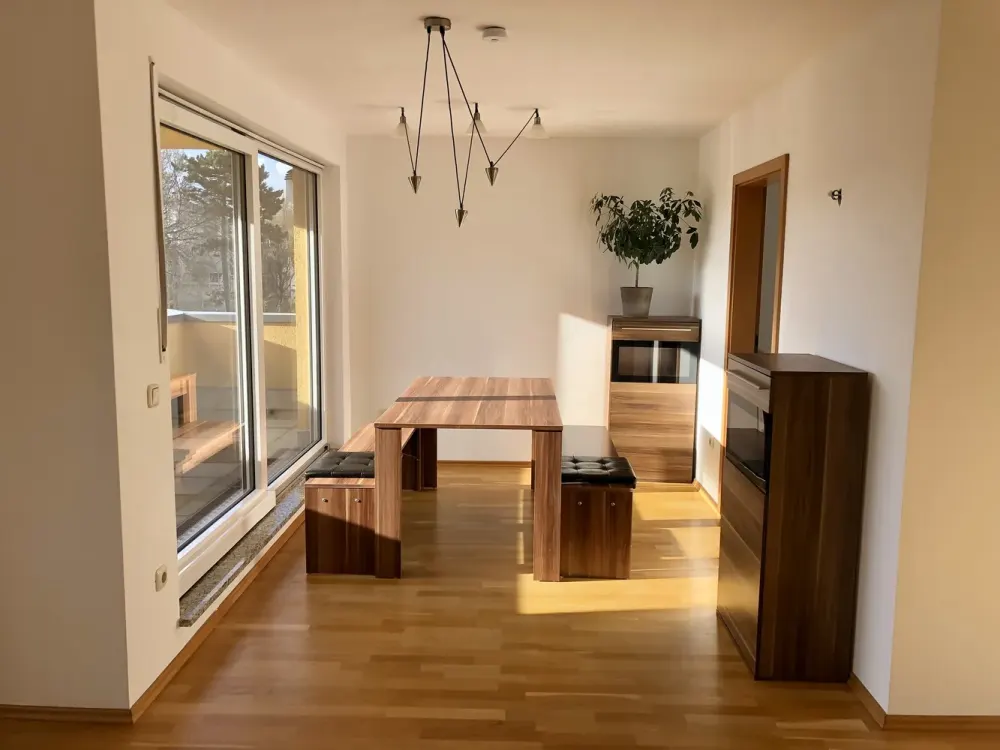 Bright, friendly 2.5-room attic apartment with terrace in upscale residential area Laim