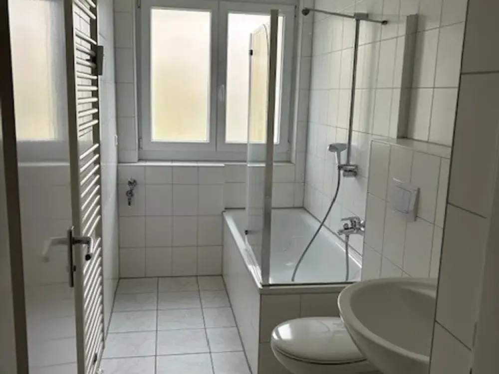 Einladende 3-Zimmer Wohnung mit Balkon! - OHNE Stellplatz