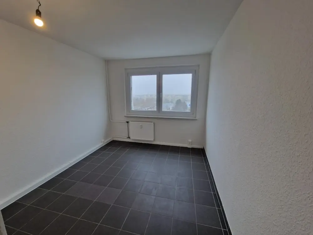 Große 3-Zimmer-Wohnung mit Balkon und Badewanne! ** AB SOFORT **!