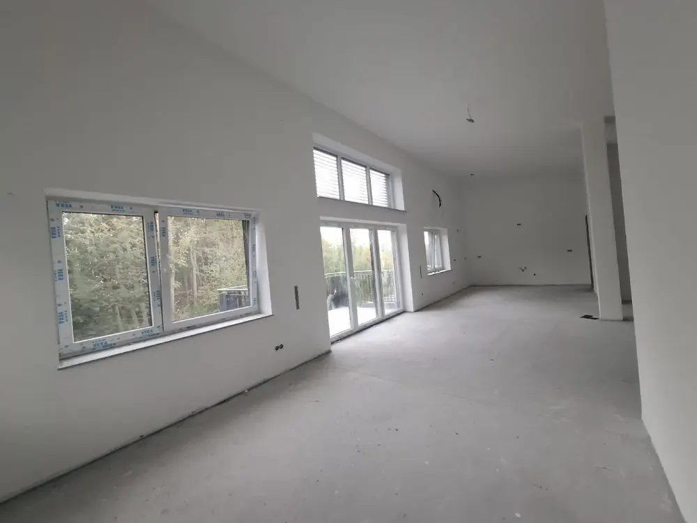 Erstbezug: Großzügige 3-Zimmer-Penthouse-Wohnung mit Balkon und Klimaanlage
