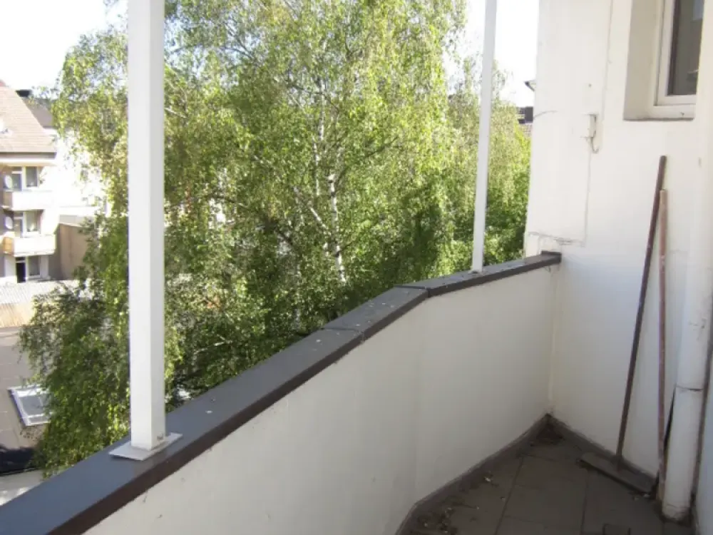 ⭐🏠3erWG-GEEINGNET-Gepflegte Wohnung mit Laminat,2 Bädern, Wohnküche, Duschbad & Balkon⭐🏠