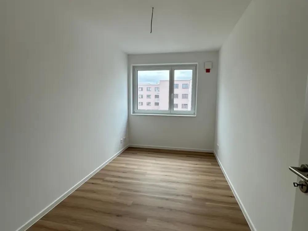Erstbezug im Neubau - 4 Zimmer Wohnung mit offener Wohnküche, Balkon und Fußbodenheizung