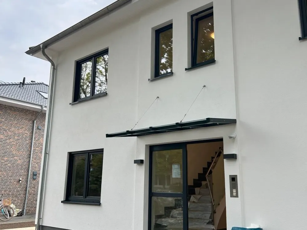 2 Zimmer Erdgeschoss / PKW Stellplatz / Garten